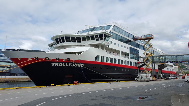 MS Trollfjord